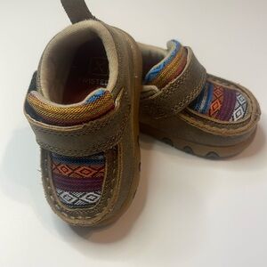 Baby Twisted X Shoes 2M
Like new